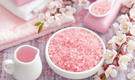 Himalayan Pink Rock Salt Spa